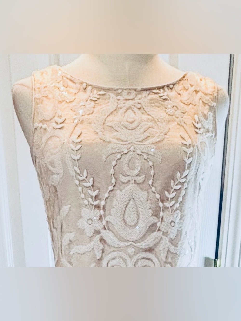 Vince Camuto Embroidered Sequin Shift Dress Floral Embroidery ivory-beige Sz 2 - Picture 4 of 10